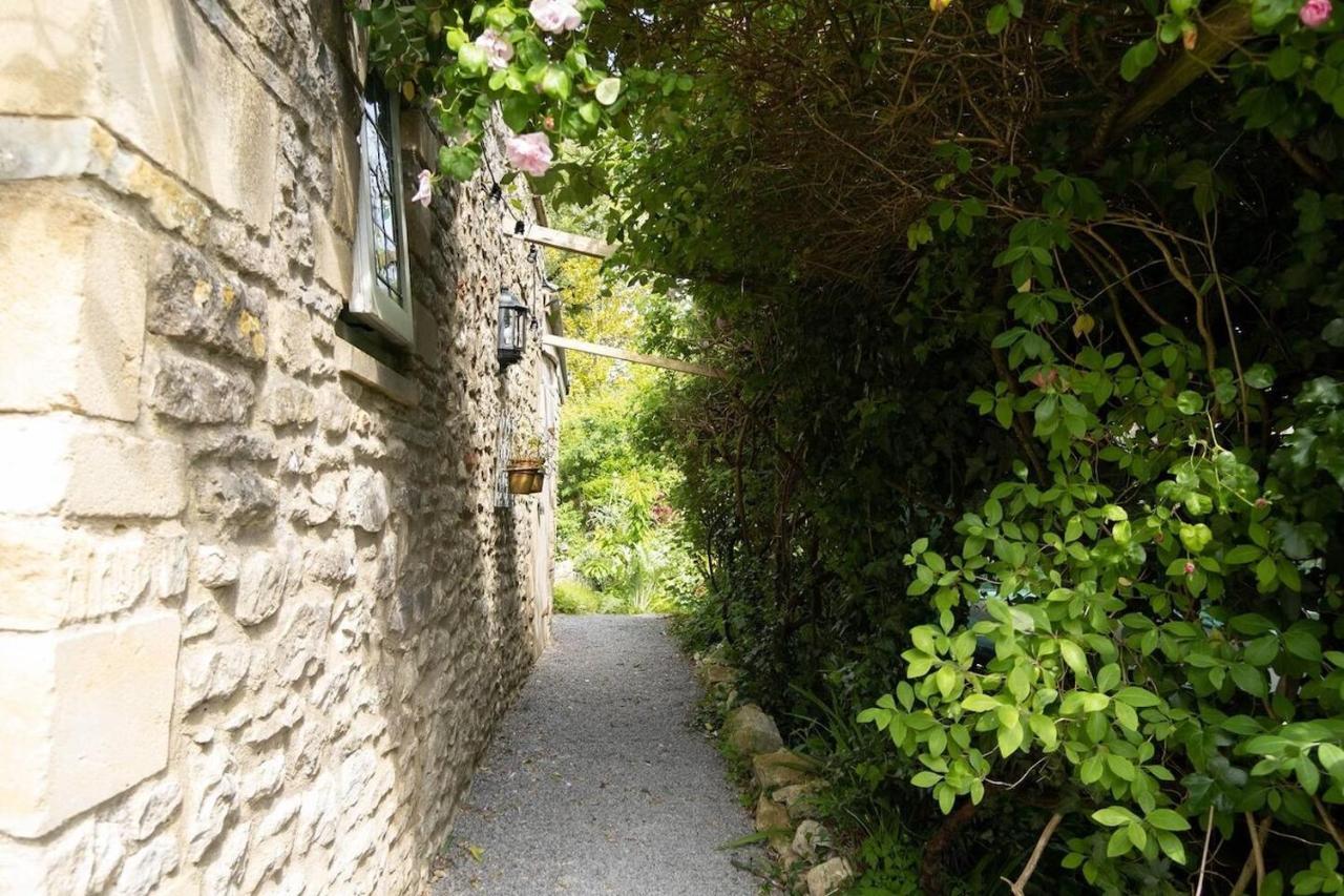 Lovely Property In The Heart Of Somerset, Sleeps 9 Shepton Mallet Extérieur photo