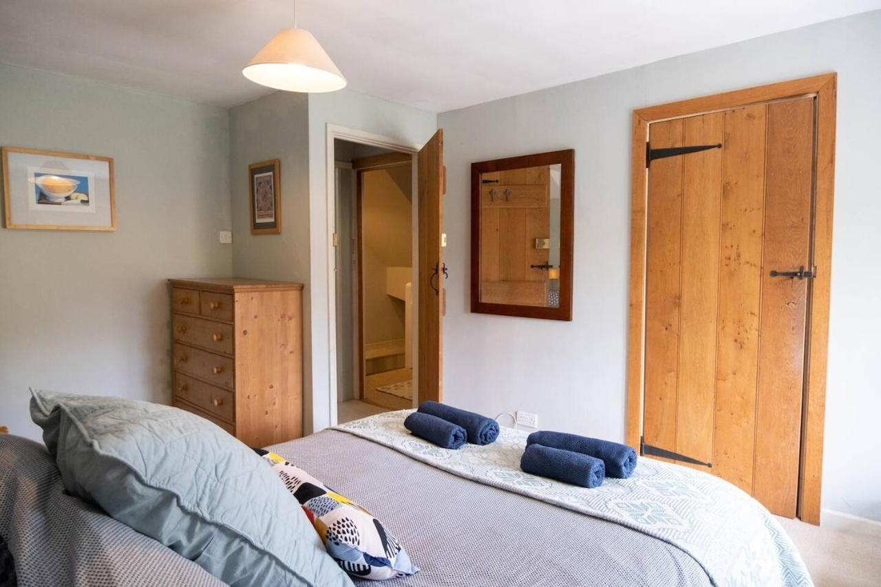 Lovely Property In The Heart Of Somerset, Sleeps 9 Shepton Mallet Extérieur photo