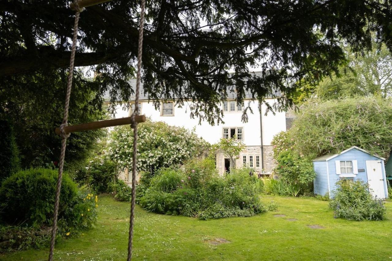Lovely Property In The Heart Of Somerset, Sleeps 9 Shepton Mallet Extérieur photo